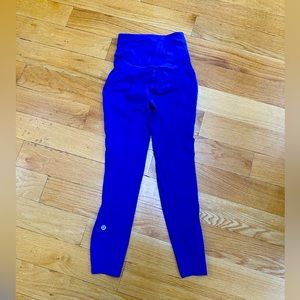 These don’t fit my daughter and I can’t return! Excellent condition!